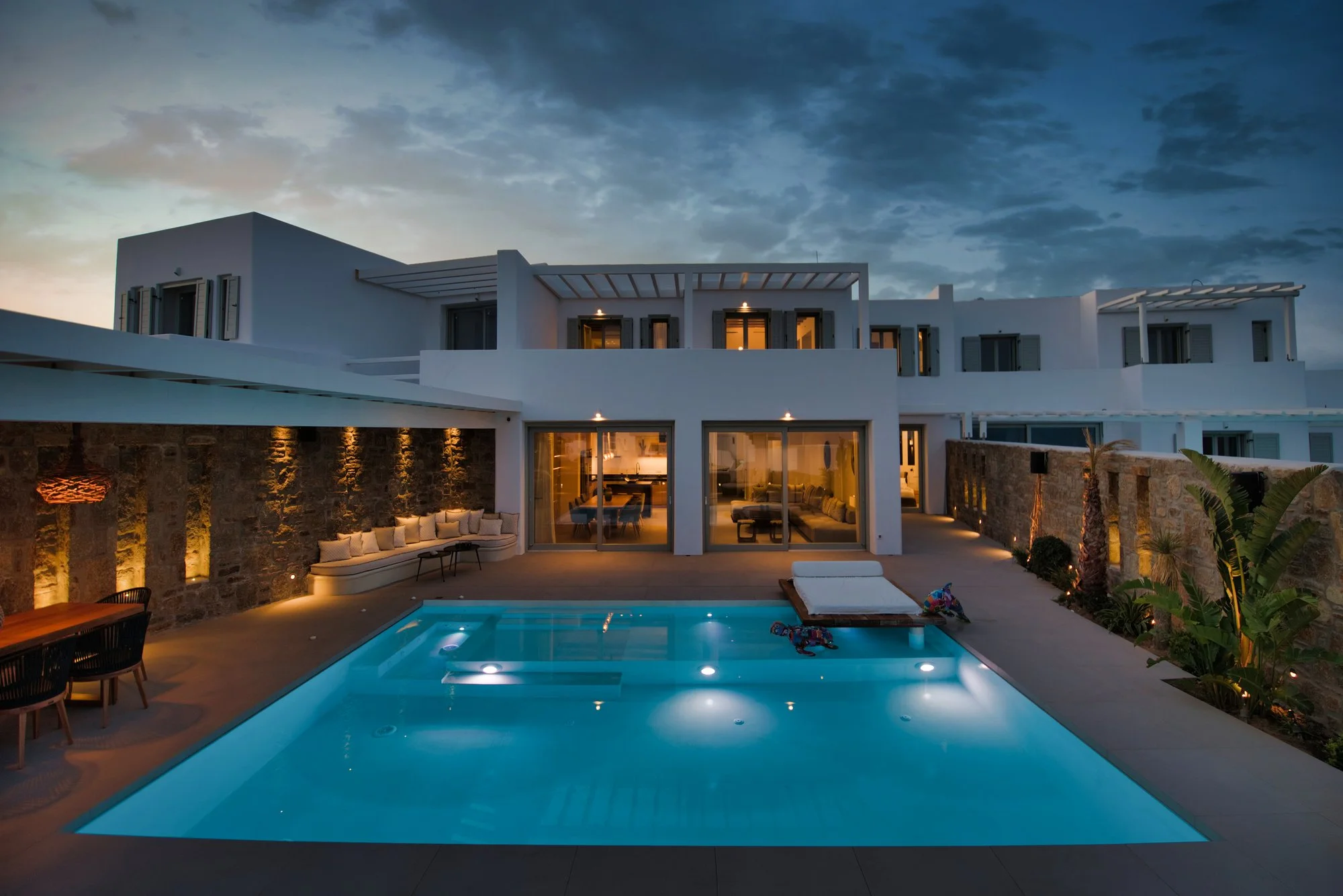lavish villa millionaires mykonos 2