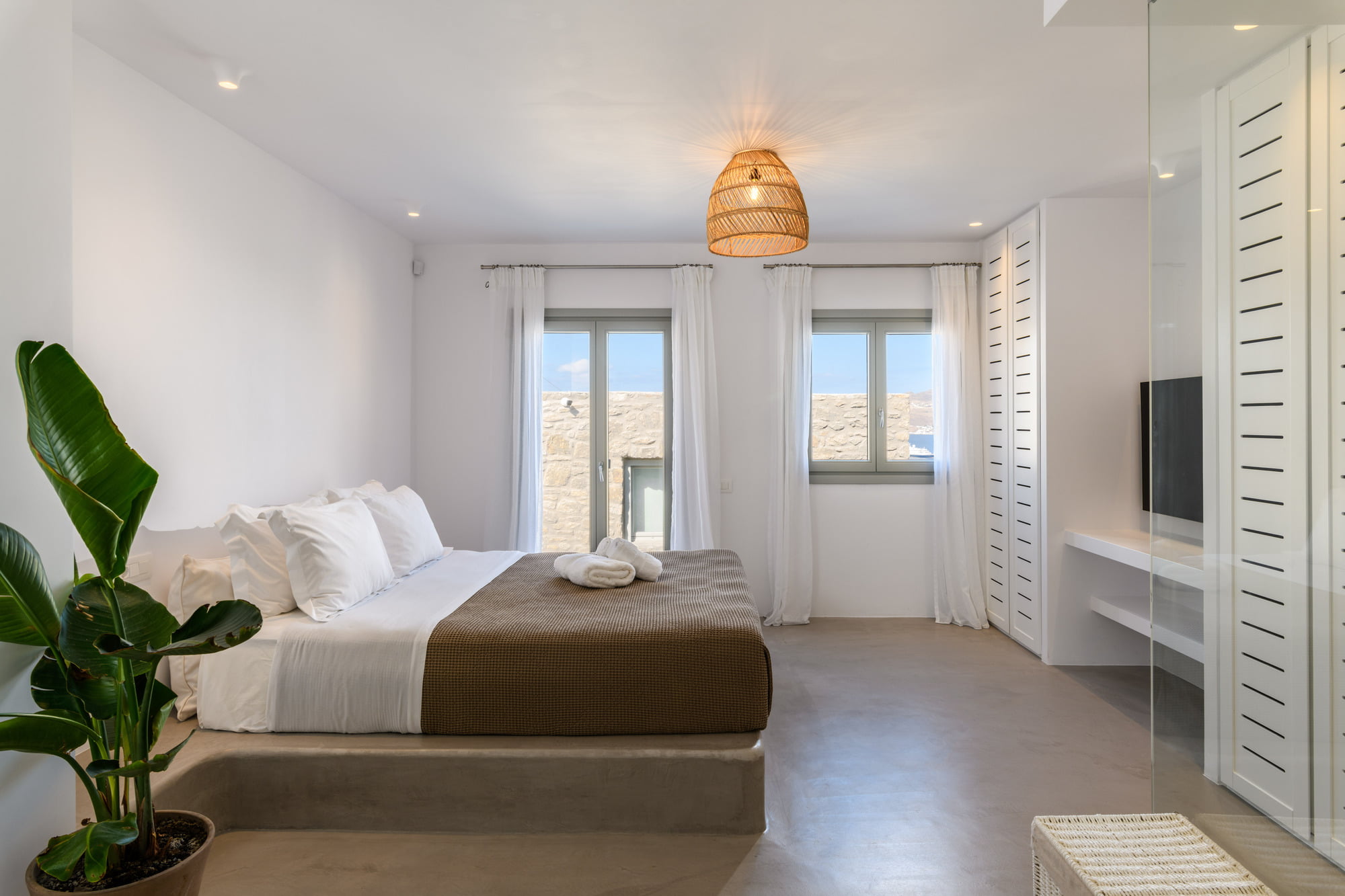 super villa in mykonos inside - nero