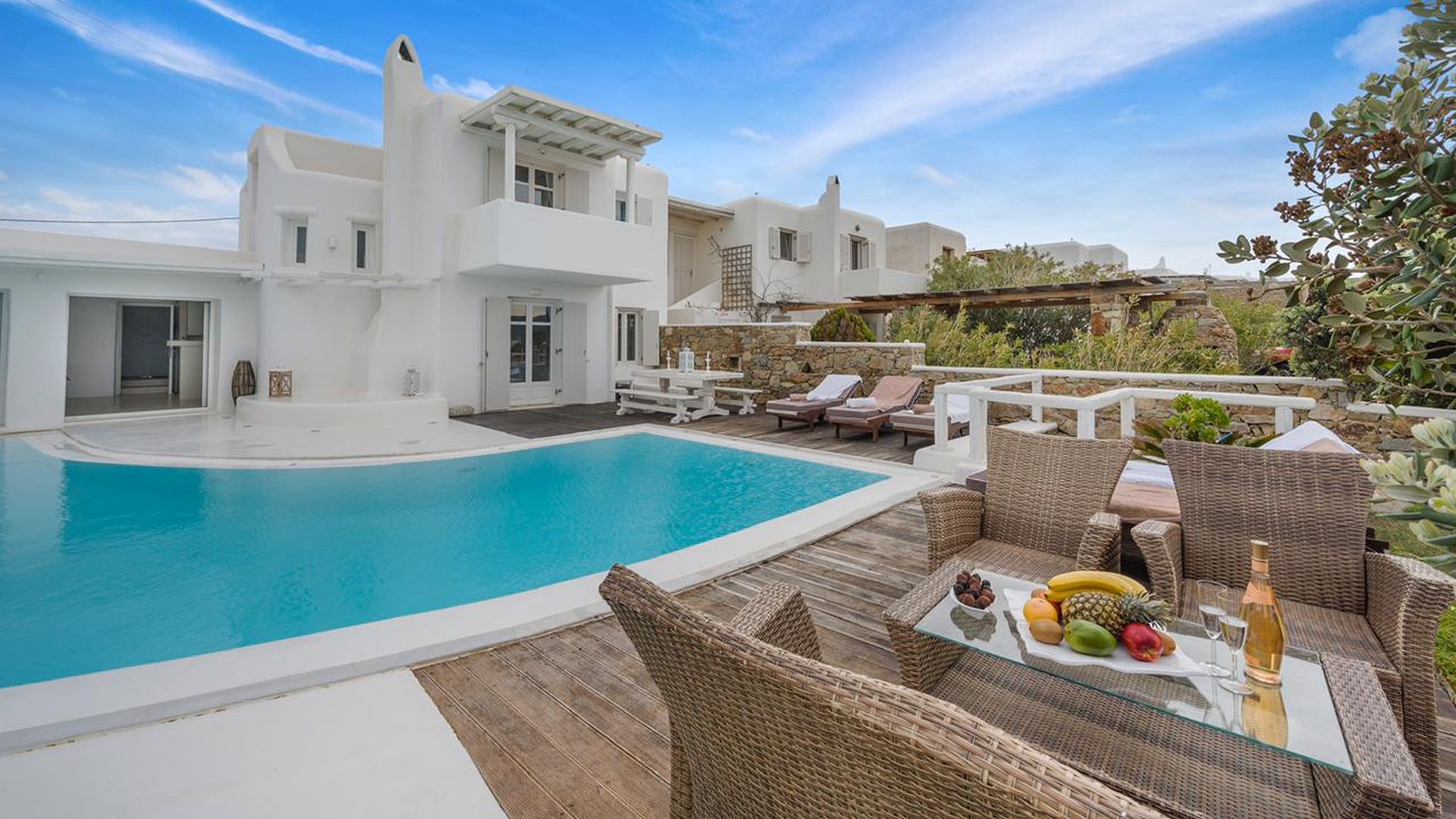 white villa mykonos